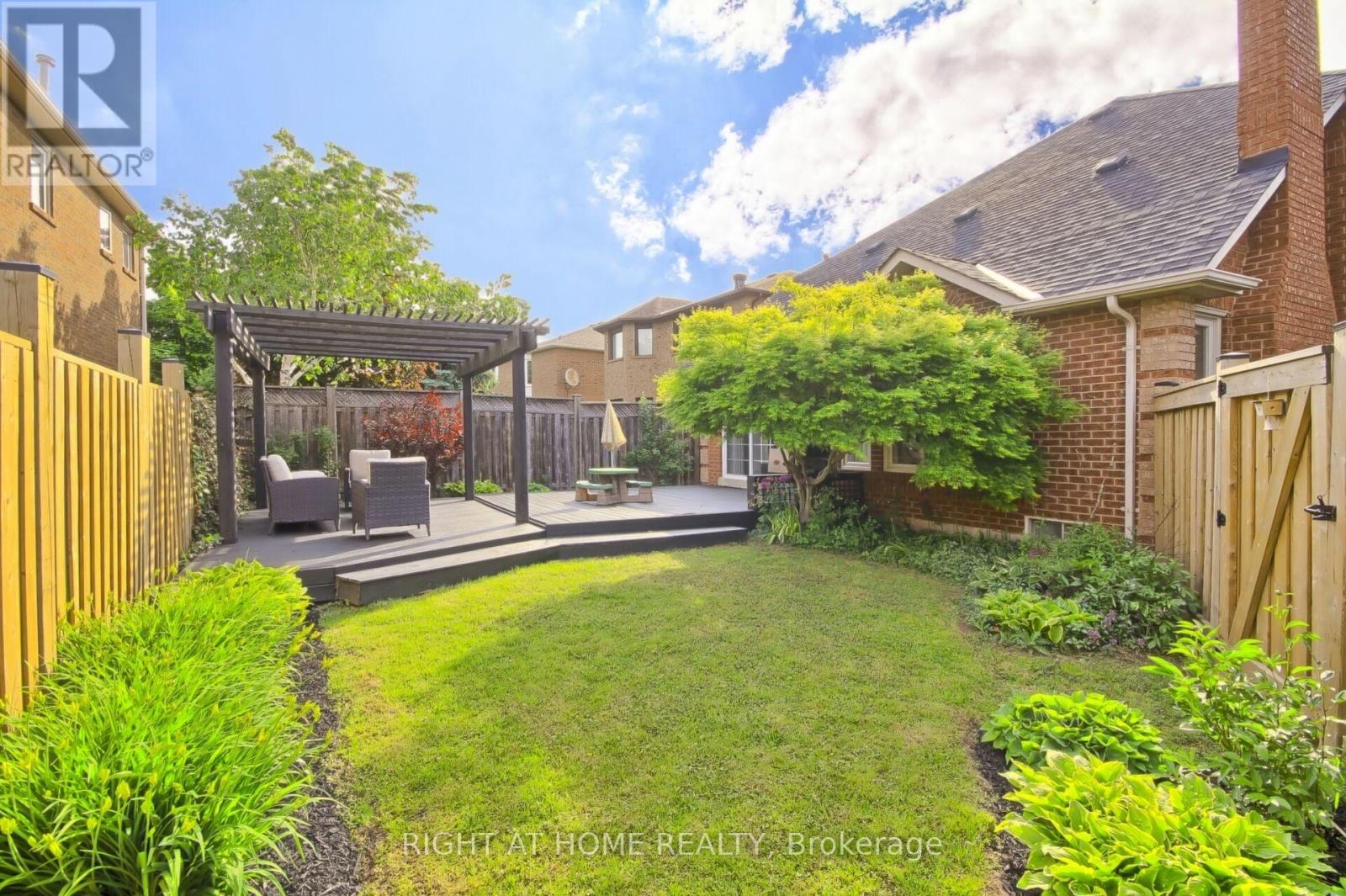 2279 Grand Ravine Drive, Oakville, Ontario  L6H 6A9 - Photo 36 - W12560566