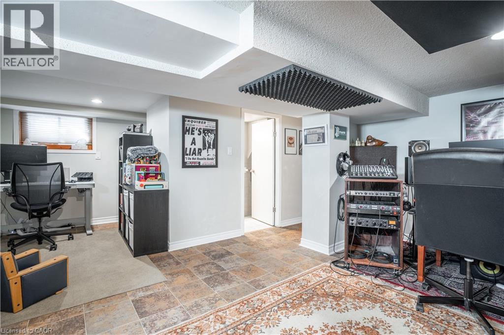 73 Kenilworth Avenue S, Hamilton, Ontario L8K 2T1 - Photo 31 - 40789461