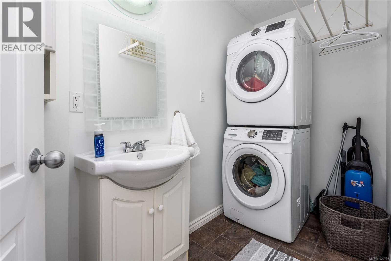 675 Evergreen Ave, Courtenay, British Columbia  V9N 6Y1 - Photo 15 - 1020797