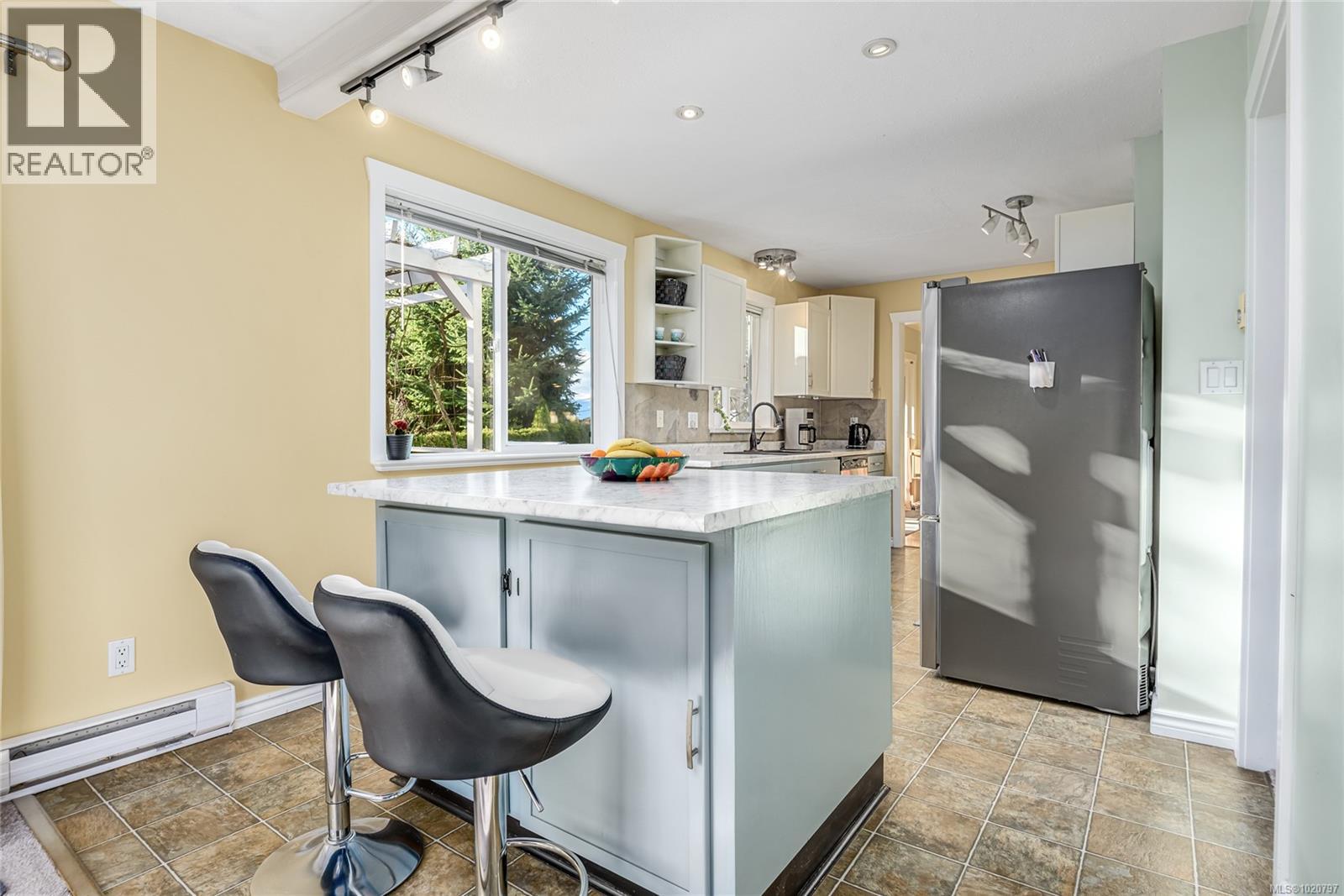 675 Evergreen Ave, Courtenay, British Columbia  V9N 6Y1 - Photo 6 - 1020797