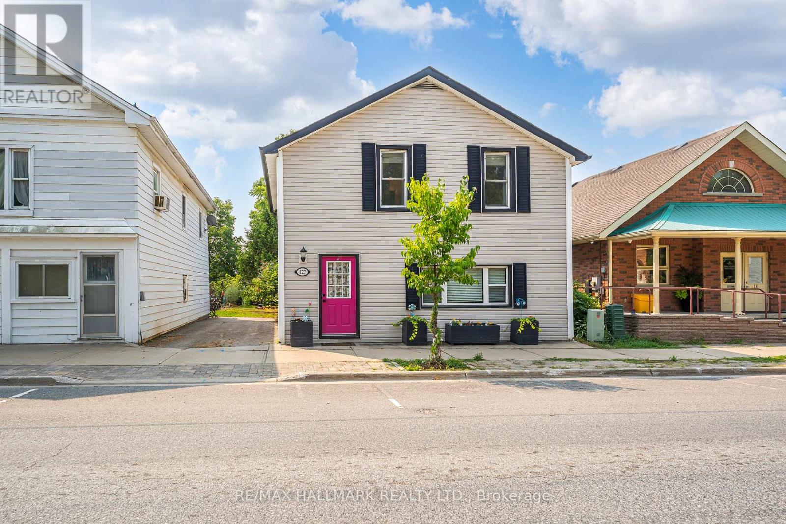 127 River Street, Brock, Ontario  L0C 1H0 - Photo 2 - N12526326