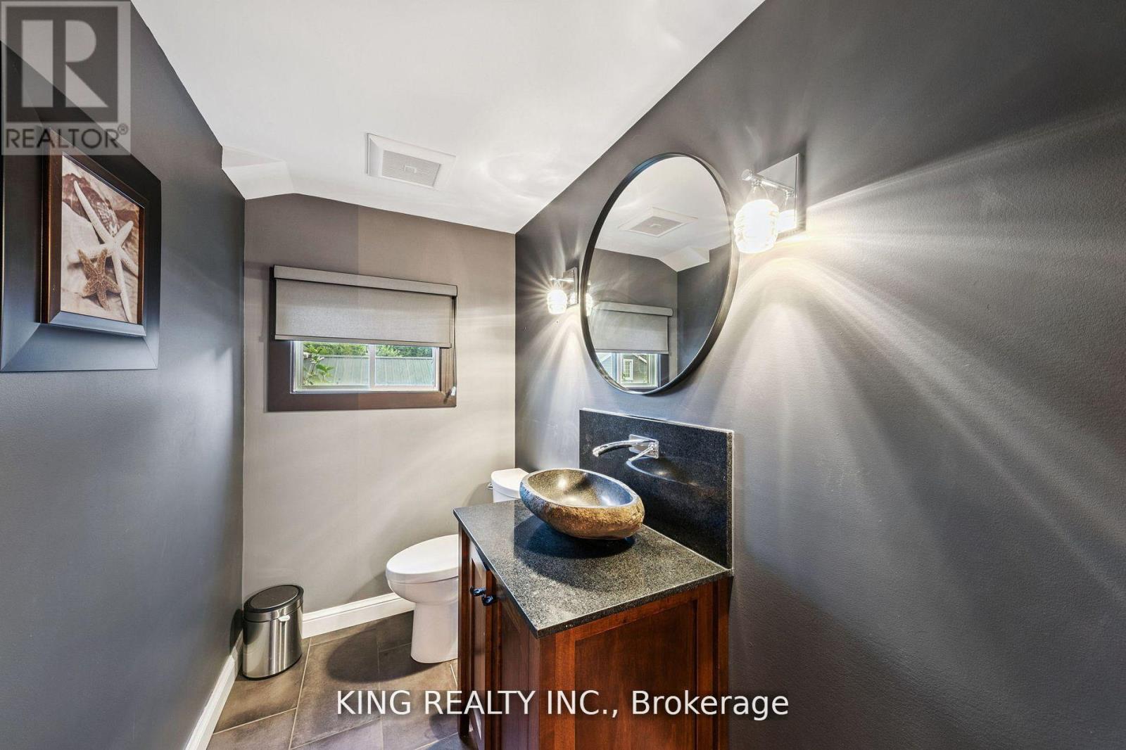 602 Champlain Road, Tiny, Ontario  L9M 0C2 - Photo 19 - S12386205