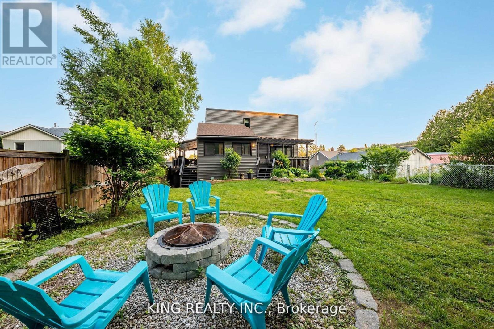 602 Champlain Road, Tiny, Ontario  L9M 0C2 - Photo 35 - S12386205