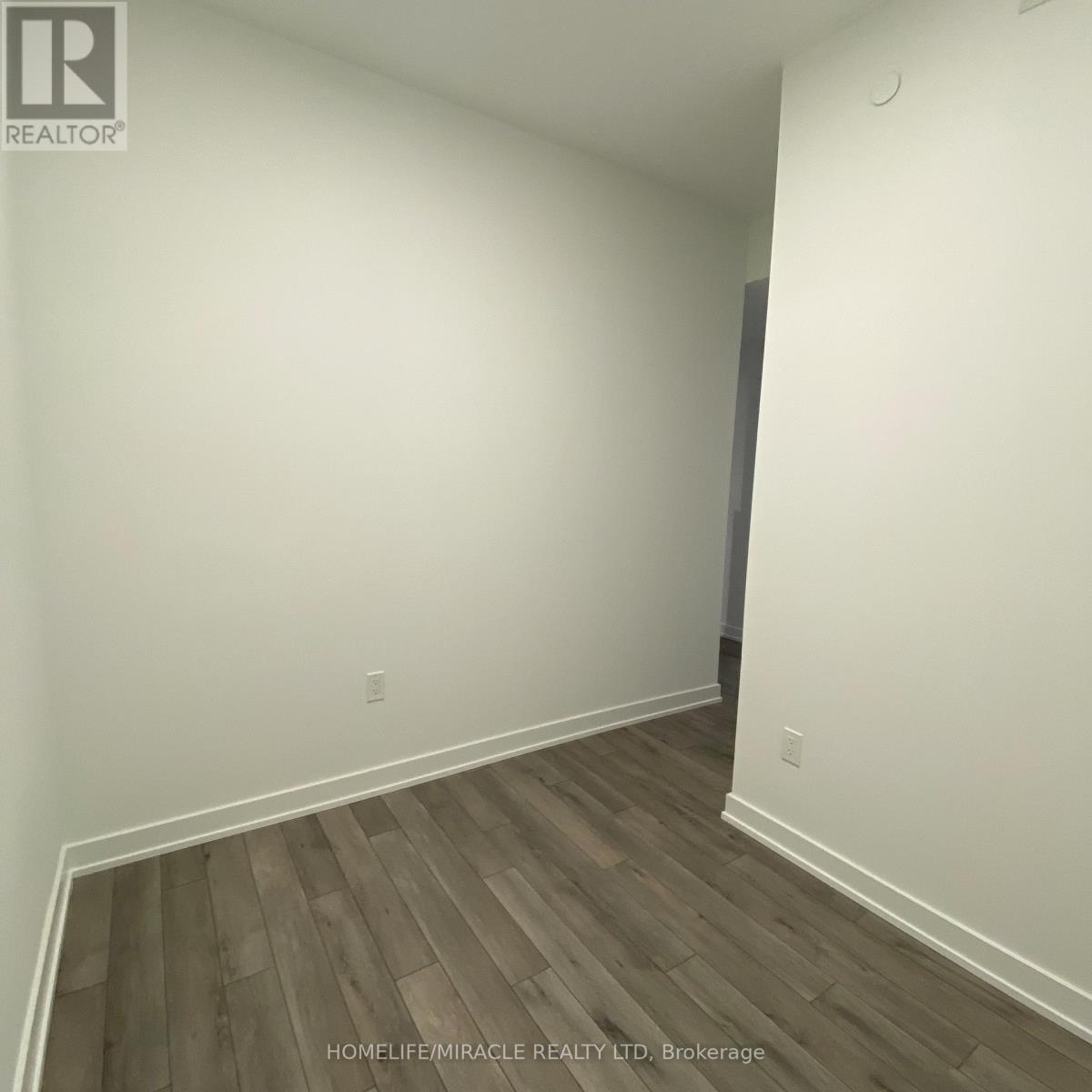 513 - 15 Skyridge Drive, Brampton, Ontario  L6P 4S3 - Photo 8 - W12560506