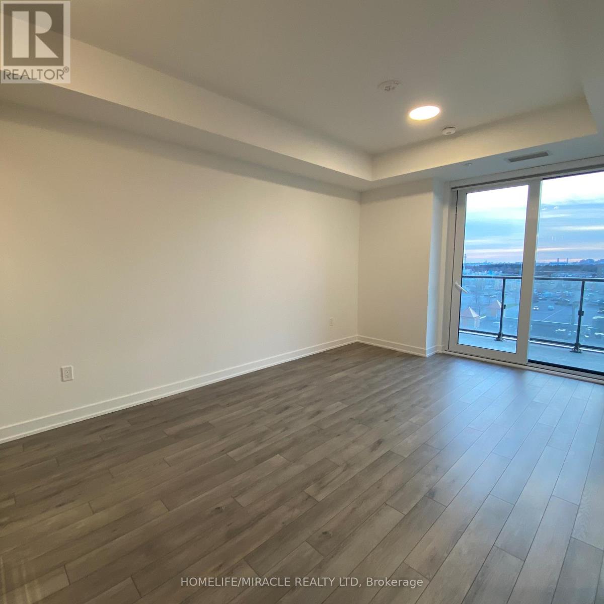 513 - 15 Skyridge Drive, Brampton, Ontario  L6P 4S3 - Photo 9 - W12560506