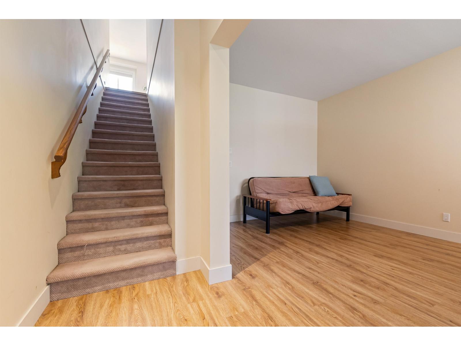 30 45615 Tamihi Way, Garrison Crossing, Chilliwack, British Columbia  V2R 0X4 - Photo 3 - R3068802