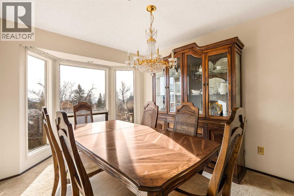 16 Edgeland Bay Nw, Calgary, Alberta  T3A 2Y7 - Photo 16 - A2270497