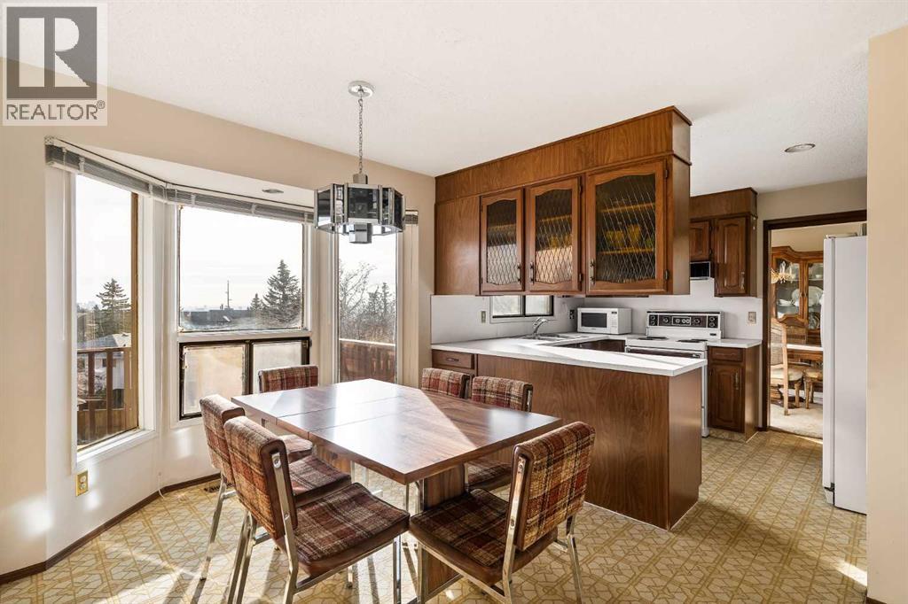 16 Edgeland Bay Nw, Calgary, Alberta  T3A 2Y7 - Photo 20 - A2270497