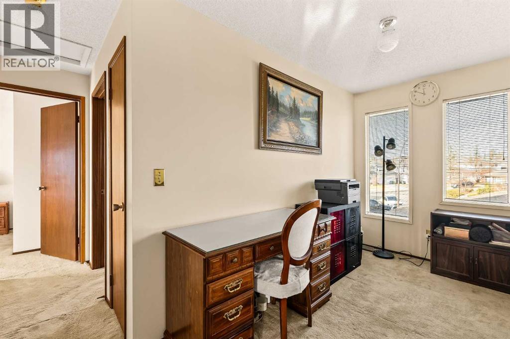 16 Edgeland Bay Nw, Calgary, Alberta  T3A 2Y7 - Photo 33 - A2270497