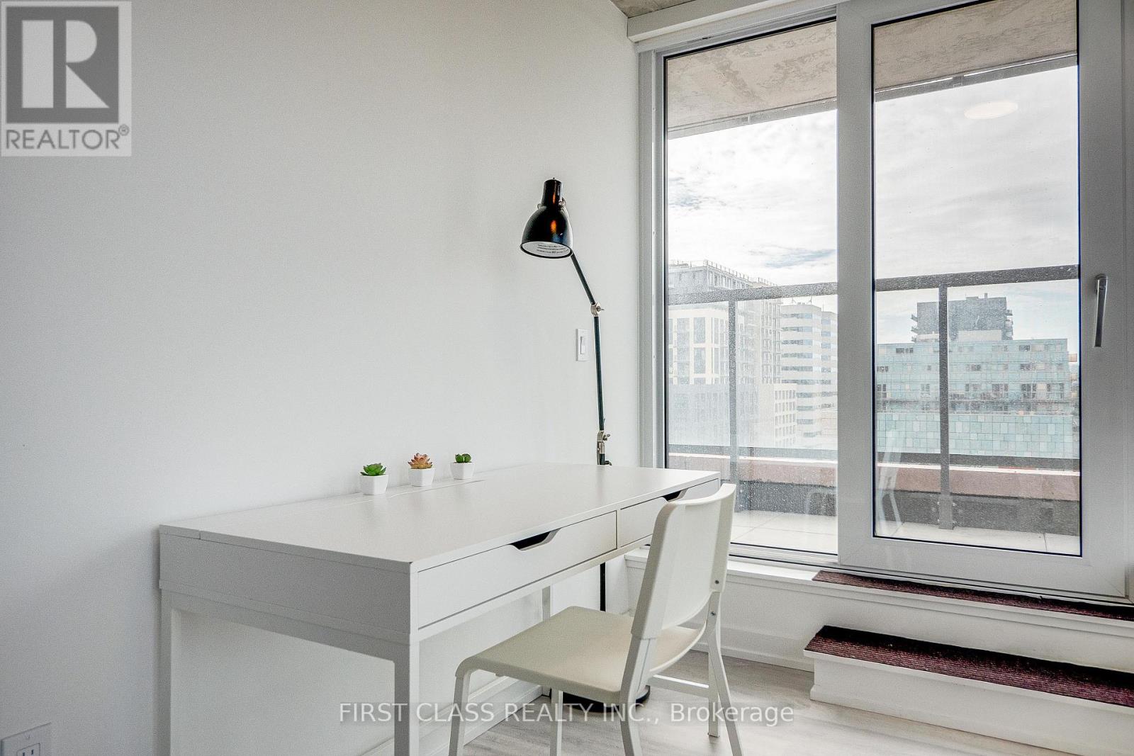 807 - 2 Augusta Avenue, Toronto, Ontario  M5V 0T3 - Photo 18 - C12560622