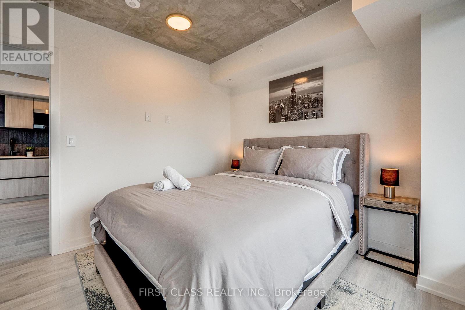 807 - 2 Augusta Avenue, Toronto, Ontario  M5V 0T3 - Photo 24 - C12560622