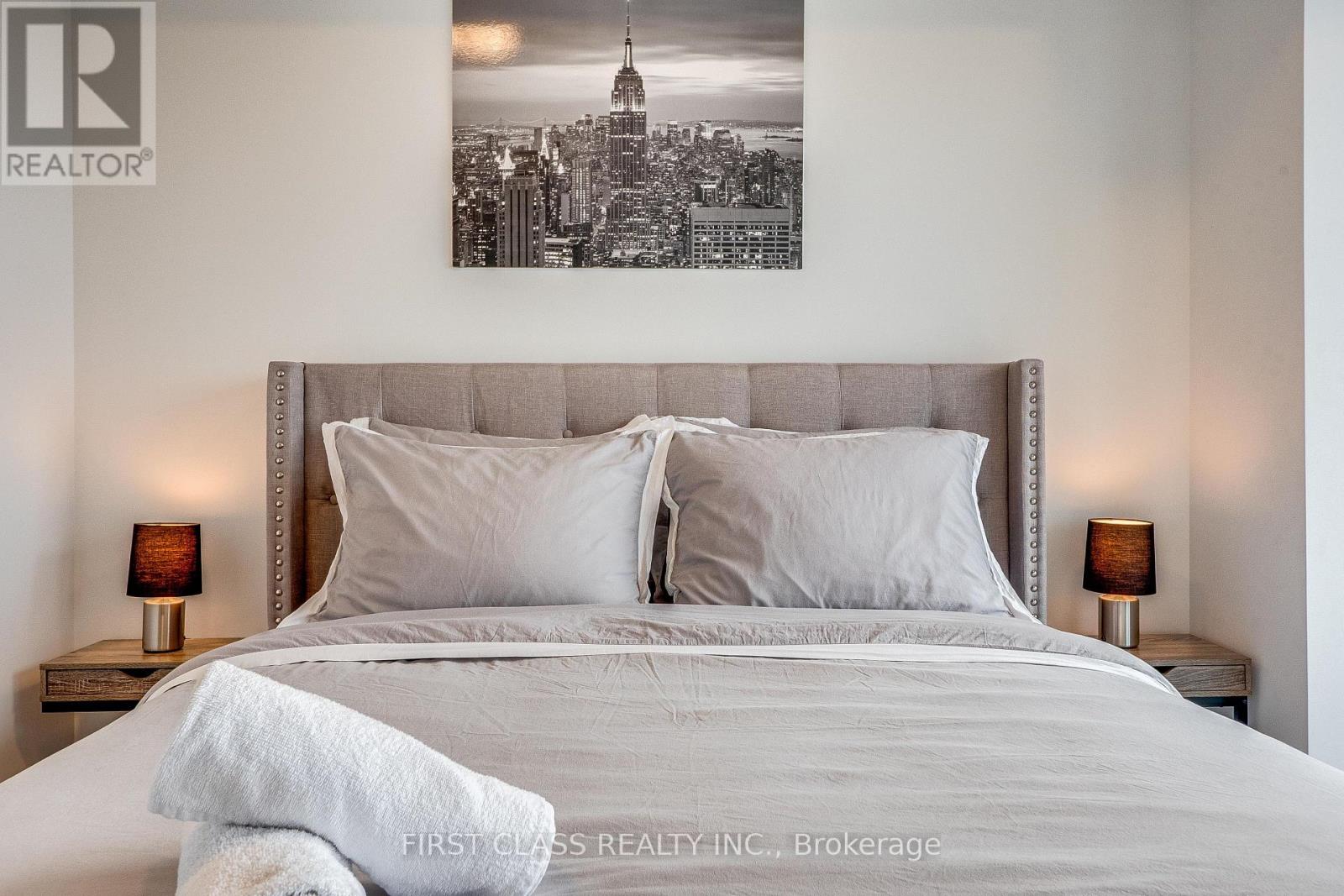 807 - 2 Augusta Avenue, Toronto, Ontario  M5V 0T3 - Photo 25 - C12560622