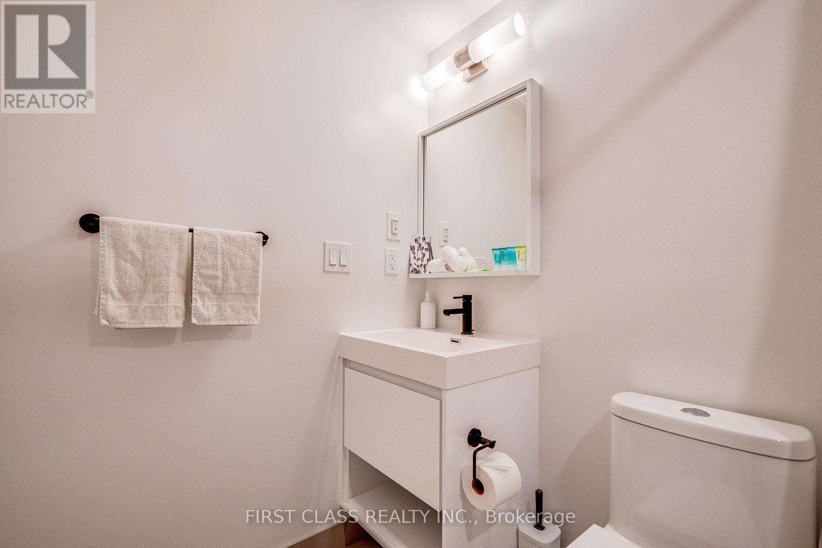 807 - 2 Augusta Avenue, Toronto, Ontario  M5V 0T3 - Photo 28 - C12560622