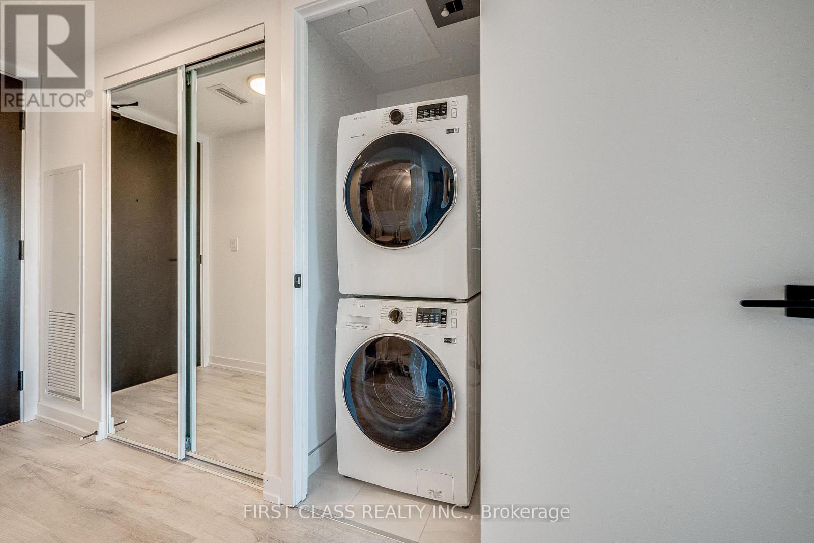 807 - 2 Augusta Avenue, Toronto, Ontario  M5V 0T3 - Photo 30 - C12560622