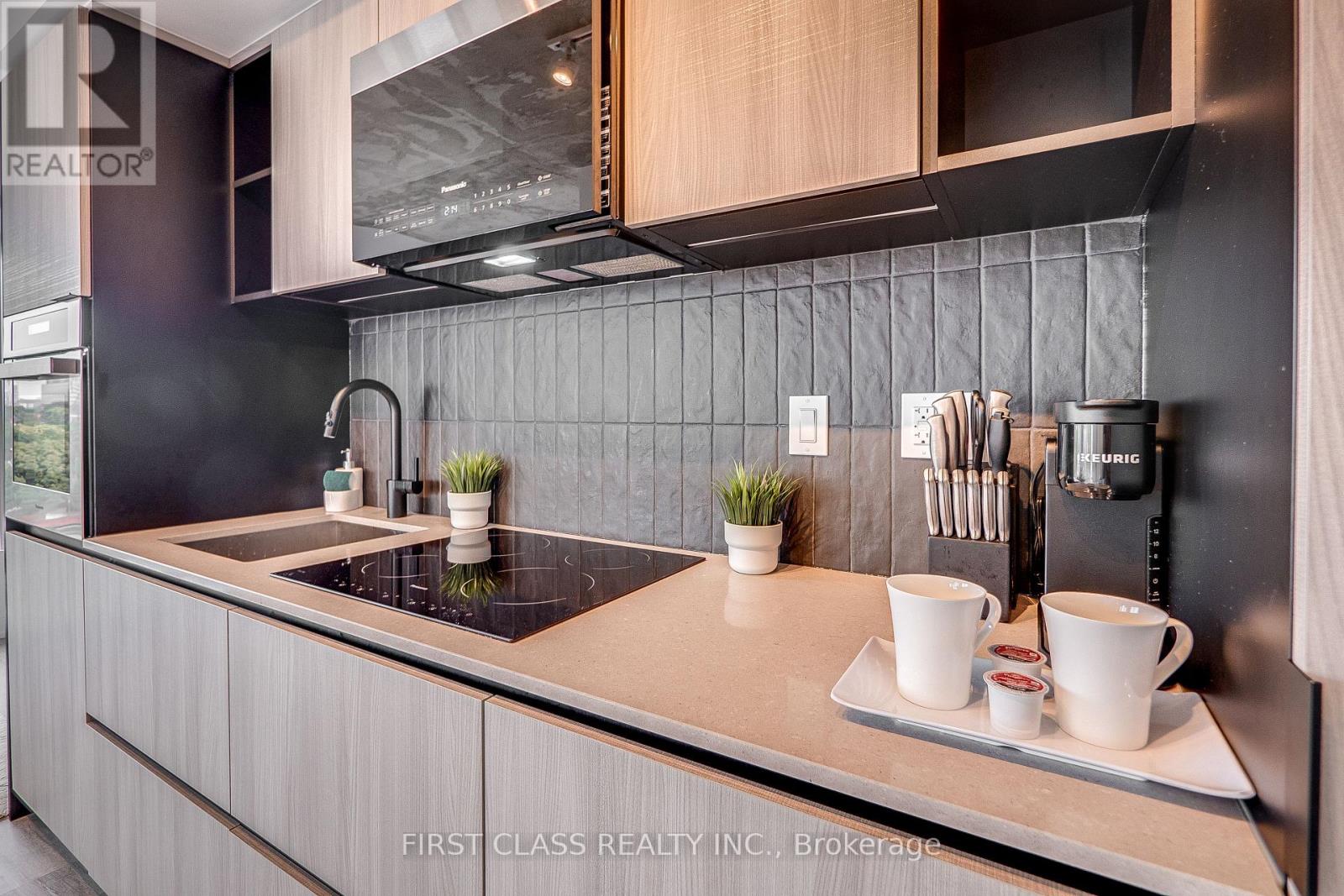 807 - 2 Augusta Avenue, Toronto, Ontario  M5V 0T3 - Photo 6 - C12560622