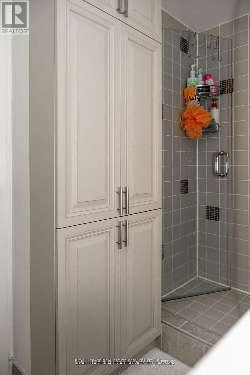 212 - 7 Concorde Place, Toronto, Ontario  M3C 3N4 - Photo 11 - C12560652