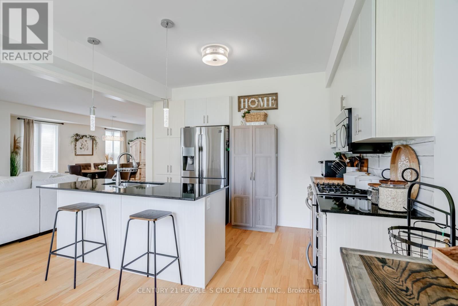 169 East Shore Drive, Clarington, Ontario  L1C 1Z8 - Photo 12 - E12560612