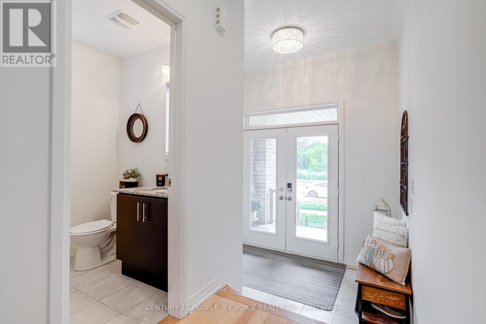 169 East Shore Drive, Clarington, Ontario  L1C 1Z8 - Photo 5 - E12560612