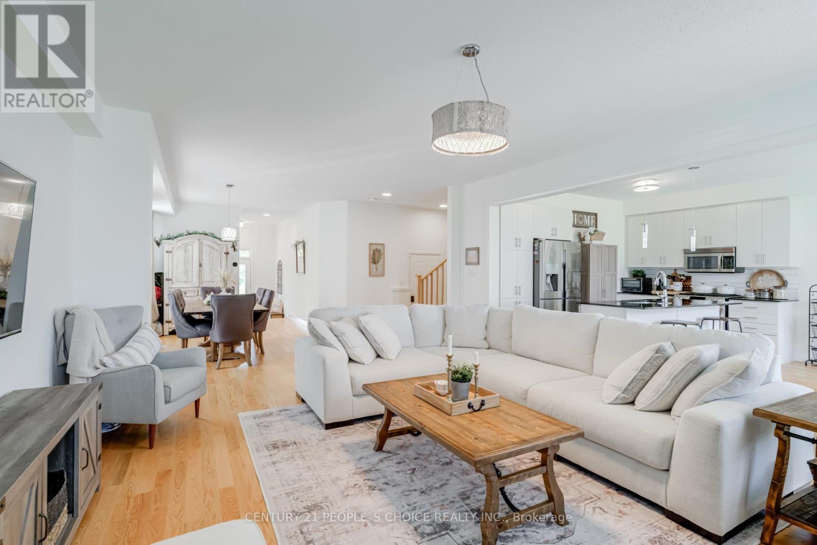 169 East Shore Drive, Clarington, Ontario  L1C 1Z8 - Photo 8 - E12560612