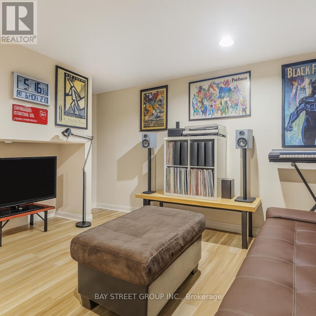 7 Whistling Hills Drive, Toronto, Ontario  M1V 2B6 - Photo 23 - E12560616