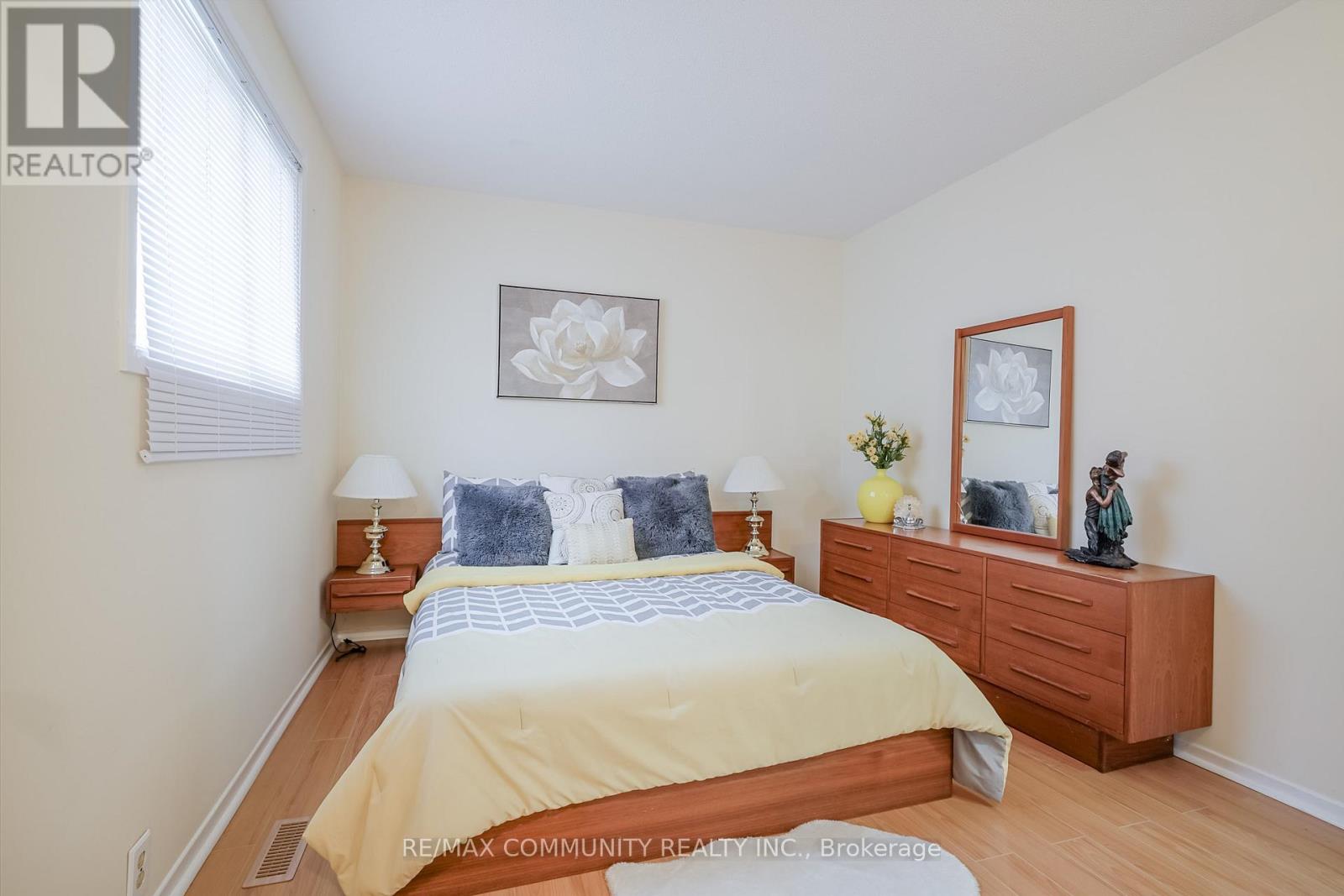 5 John Stoner Drive, Toronto, Ontario  M1B 3B7 - Photo 28 - E12560636