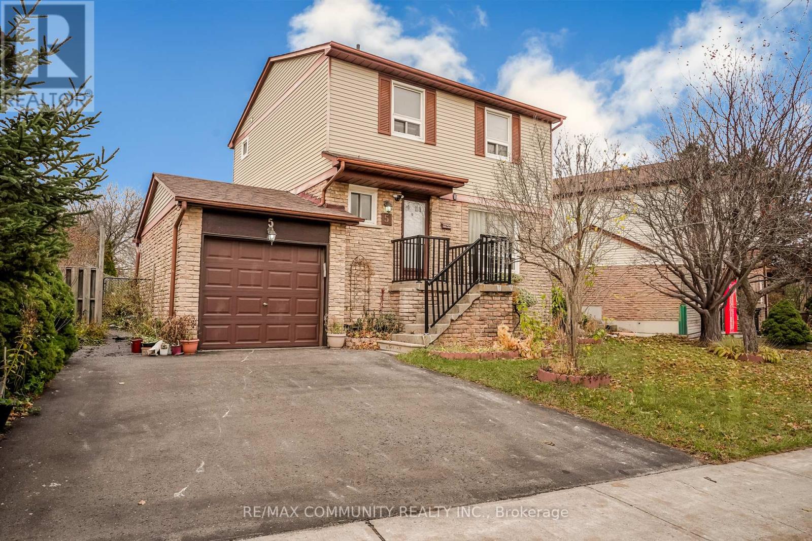 5 John Stoner Drive, Toronto, Ontario  M1B 3B7 - Photo 3 - E12560636