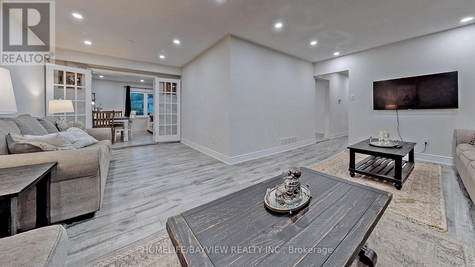 27 Hill Drive, Aurora, Ontario  L4G 3A7 - Photo 22 - N12560626