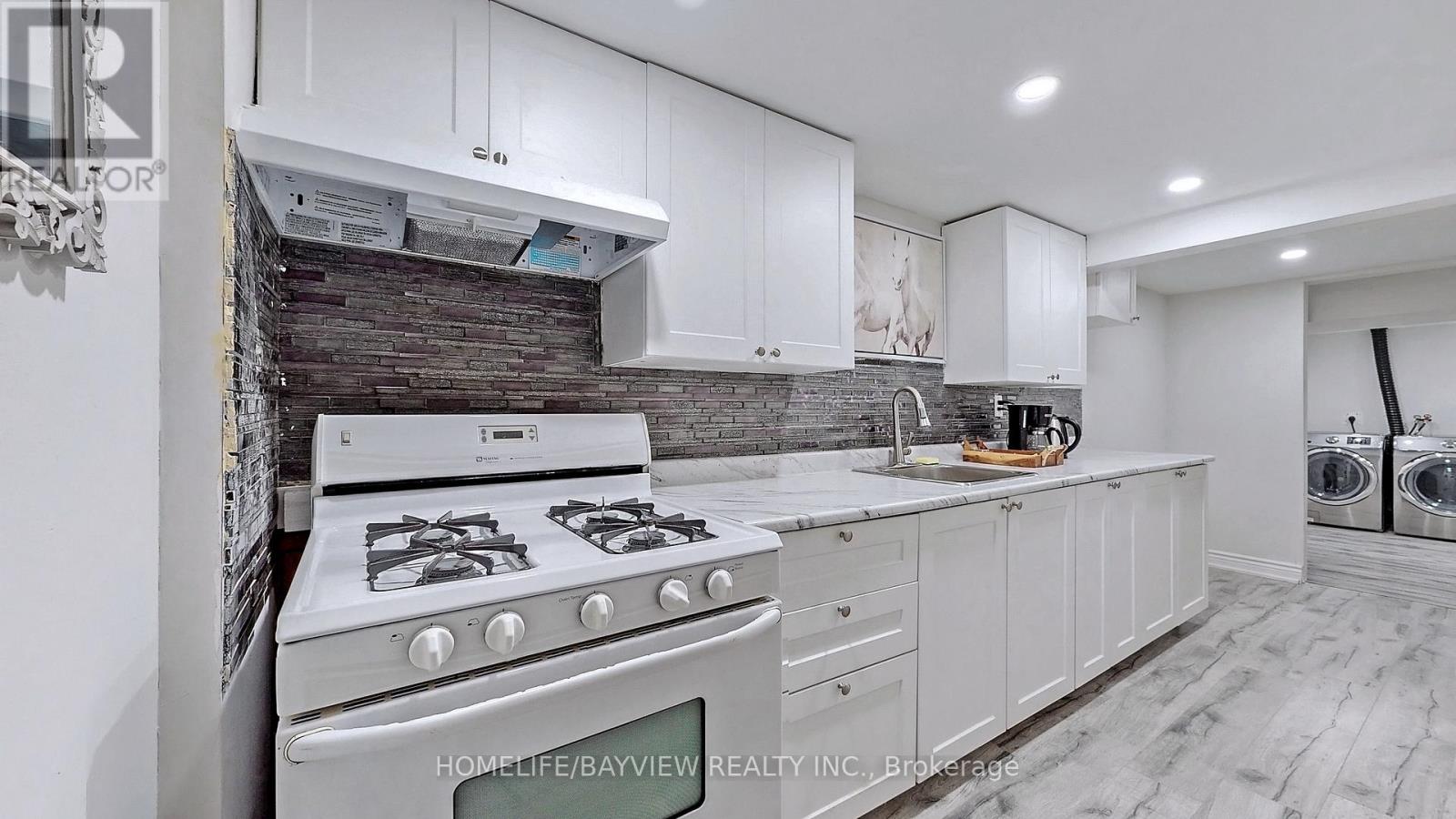 27 Hill Drive, Aurora, Ontario  L4G 3A7 - Photo 34 - N12560626