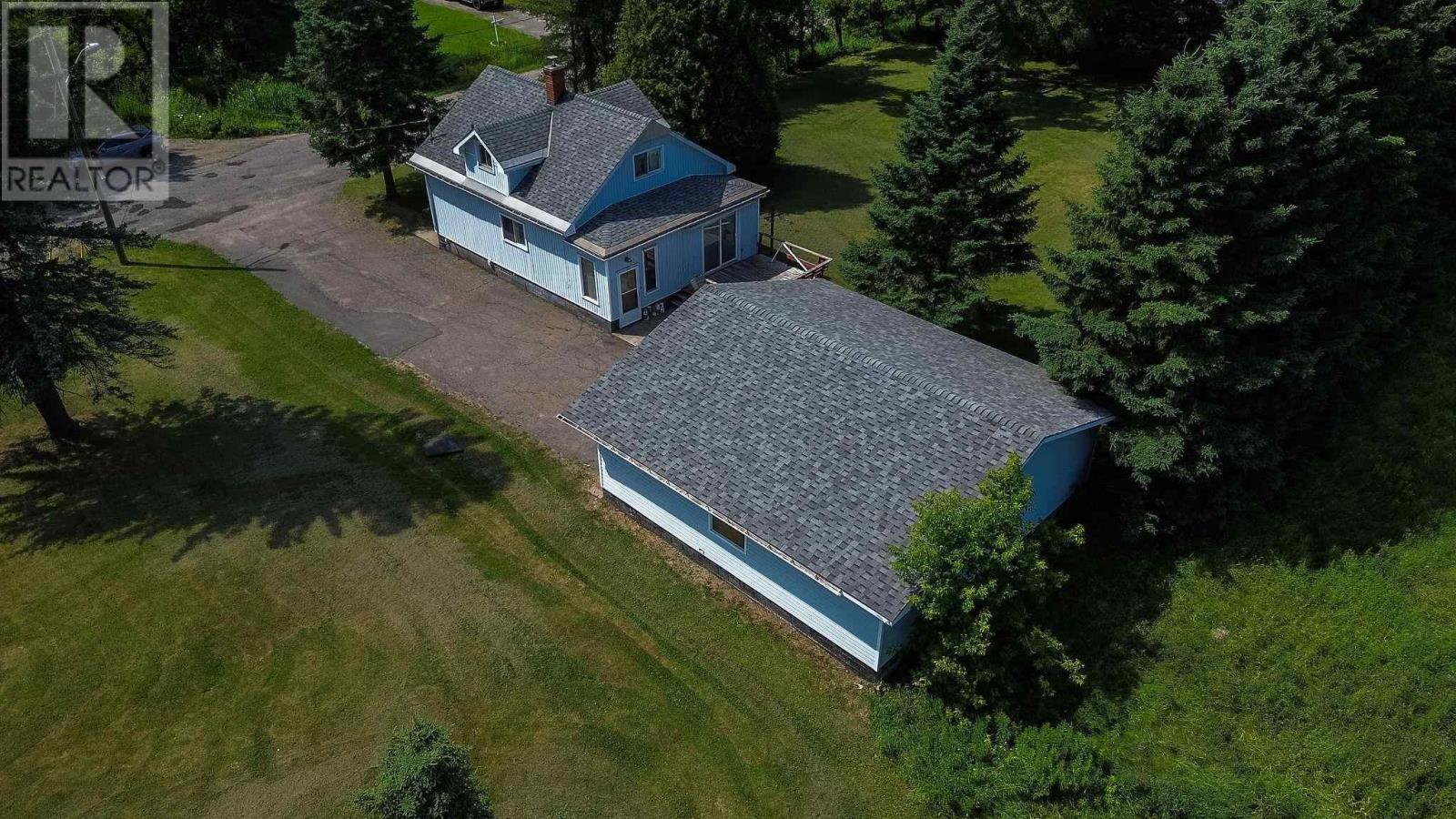 384 Laurier Ave, Sault Ste. Marie, Ontario  P6C 5J5 - Photo 3 - SM252838