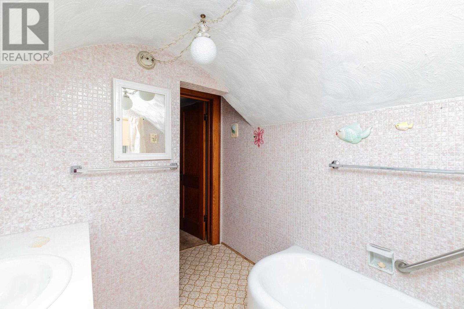 384 Laurier Ave, Sault Ste. Marie, Ontario  P6C 5J5 - Photo 39 - SM252838