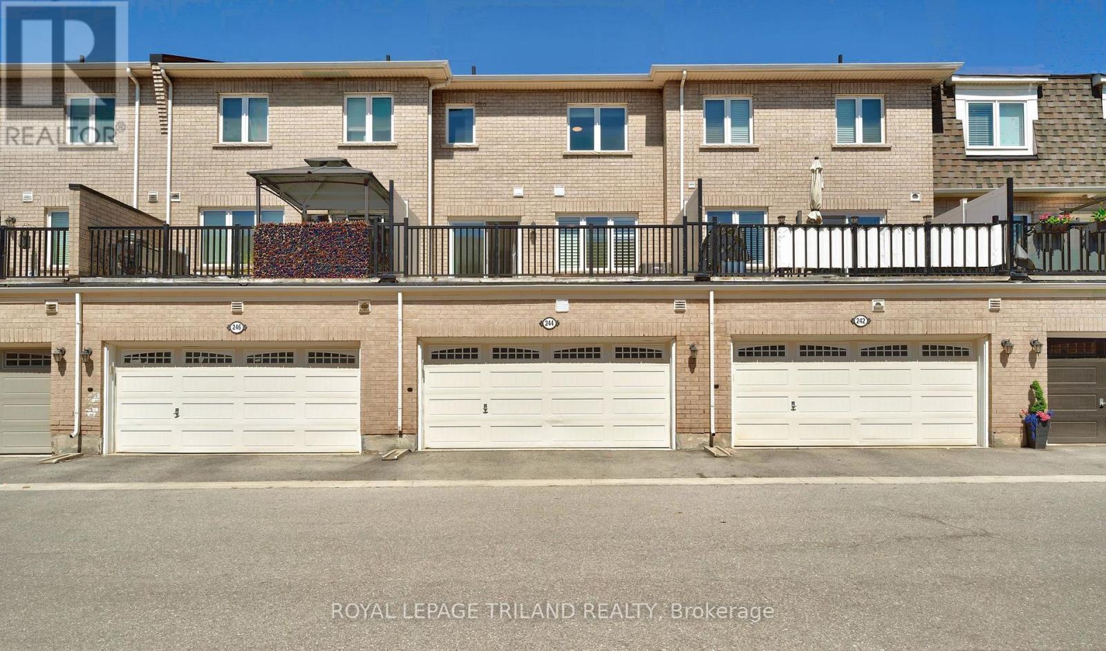 244 Ellen Davidson Drive, Oakville, Ontario  L6M 0V2 - Photo 30 - W12560710