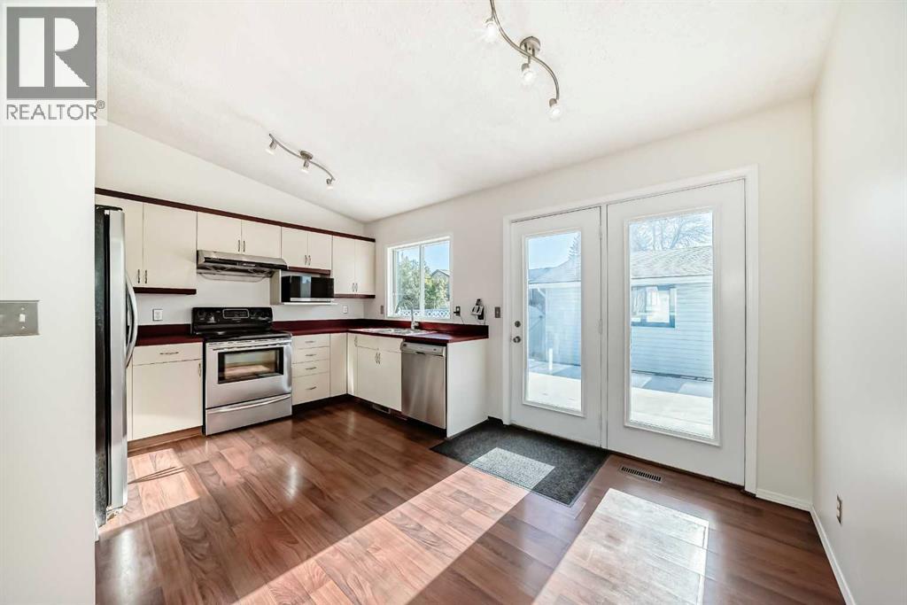 172 Sunvale Crescent Se, Calgary, Alberta  T2S 2P7 - Photo 9 - A2266284