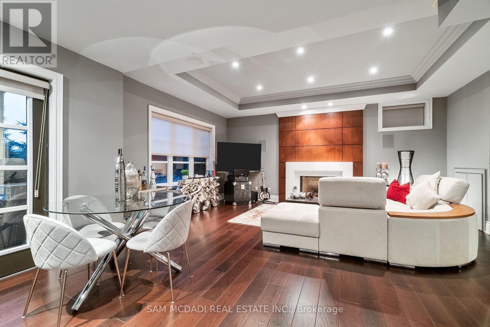 1220 Milna Drive, Oakville, Ontario  L6H 0A8 - Photo 33 - W12560610