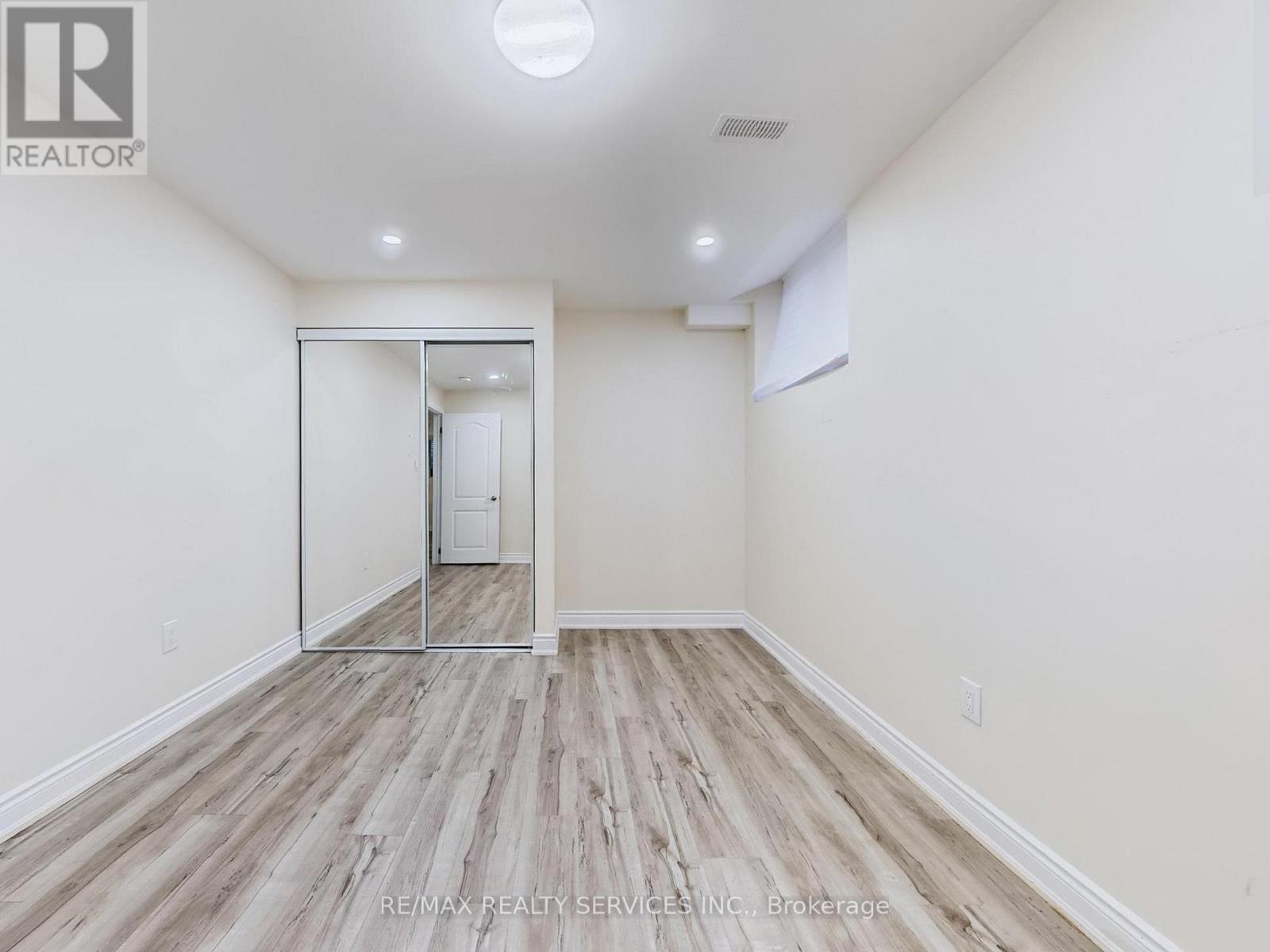 Bsmt - 24 Iguana Trail, Brampton, Ontario  L7A 0A9 - Photo 16 - W12560642