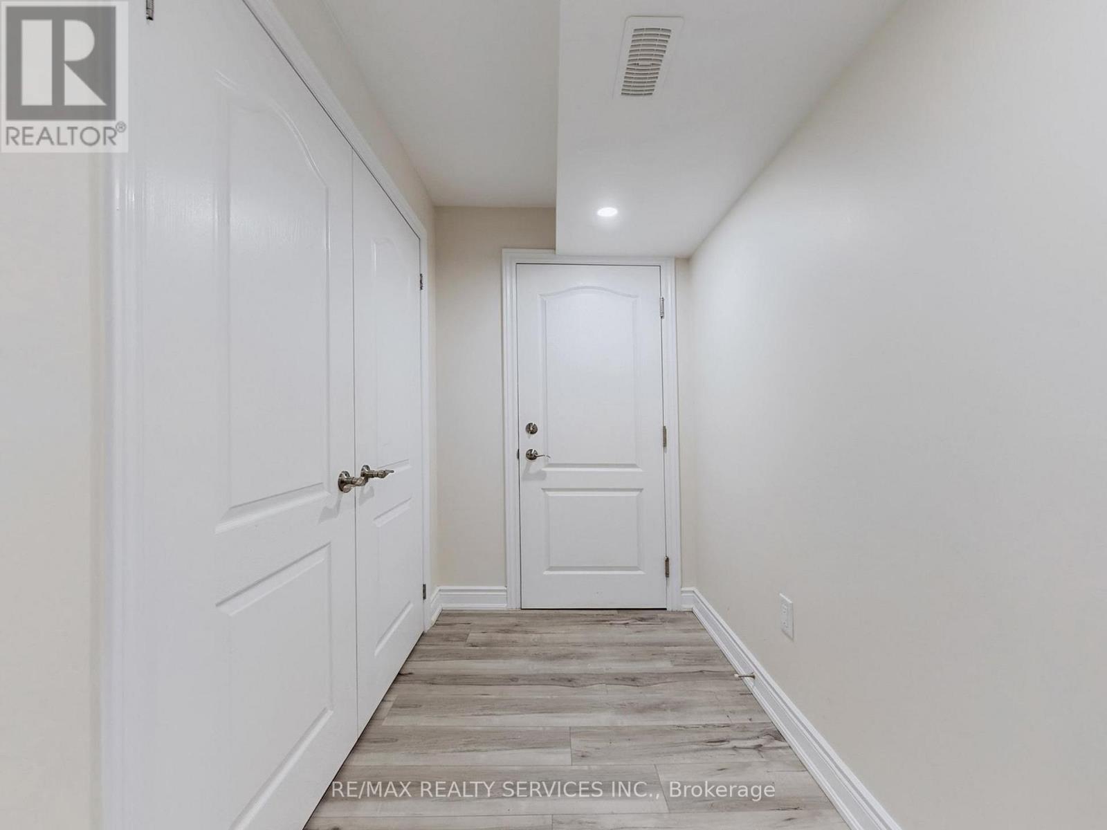 Bsmt - 24 Iguana Trail, Brampton, Ontario  L7A 0A9 - Photo 23 - W12560642