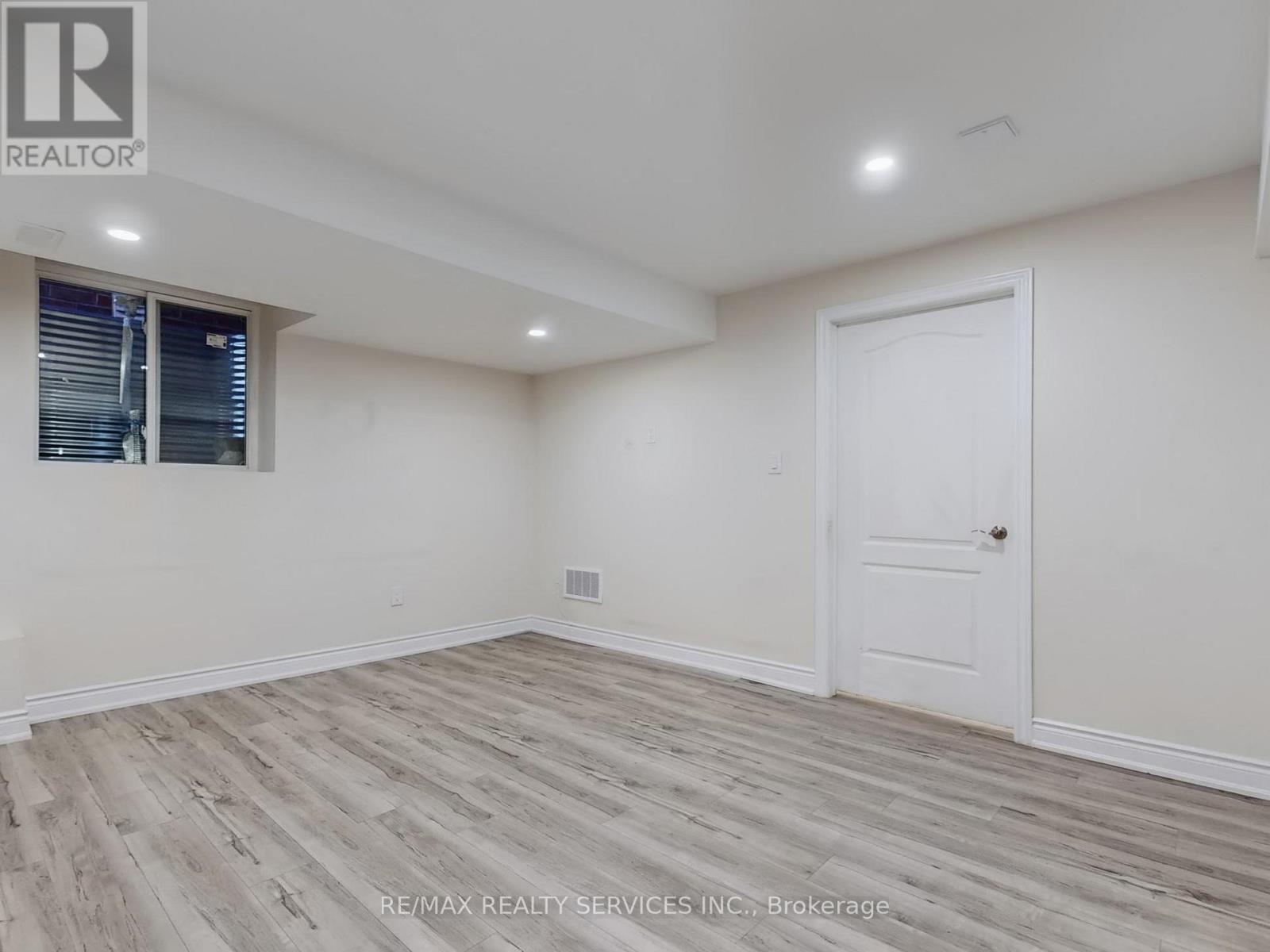 Bsmt - 24 Iguana Trail, Brampton, Ontario  L7A 0A9 - Photo 7 - W12560642