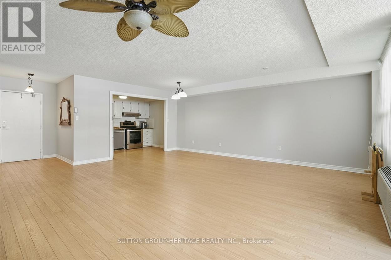 232 - 50 Richmond Street E, Oshawa, Ontario  L1G 7C7 - Photo 2 - E12543622