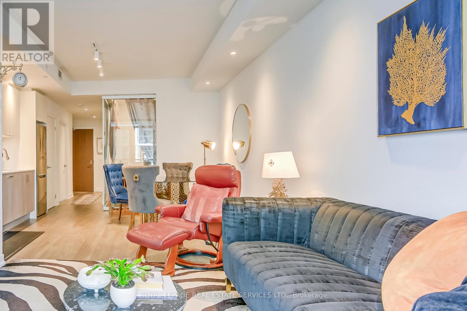 1805 - 1926 Lake Shore Boulevard W, Toronto, Ontario  M6S 1A1 - Photo 6 - W12460191