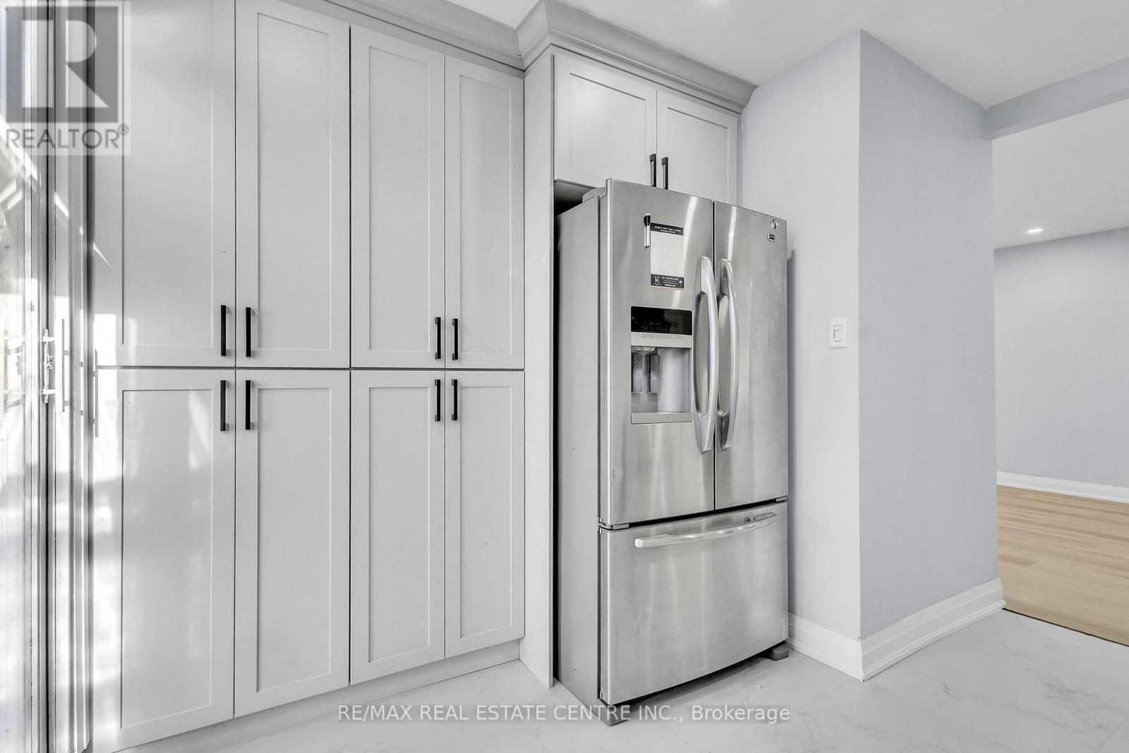 84 Avalon Place, Kitchener, Ontario  N2M 4N7 - Photo 14 - X12560596