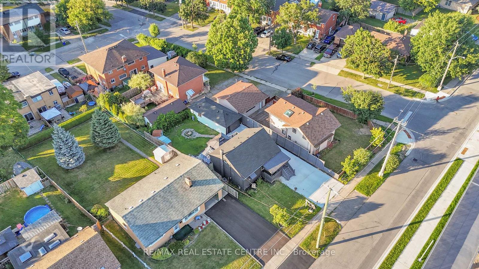 84 Avalon Place, Kitchener, Ontario  N2M 4N7 - Photo 37 - X12560596