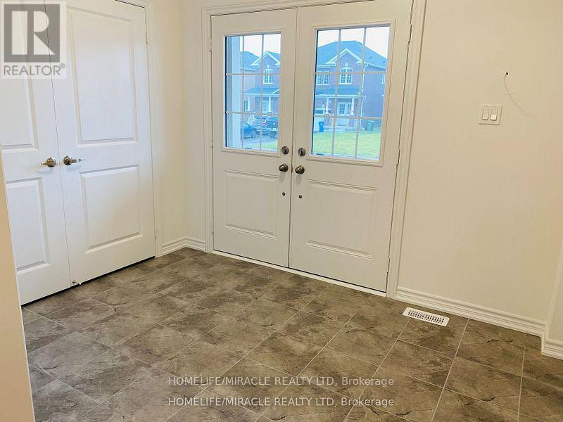 219 Ridley Crescent, Southgate, Ontario  N0C 1B0 - Photo 2 - X12560600