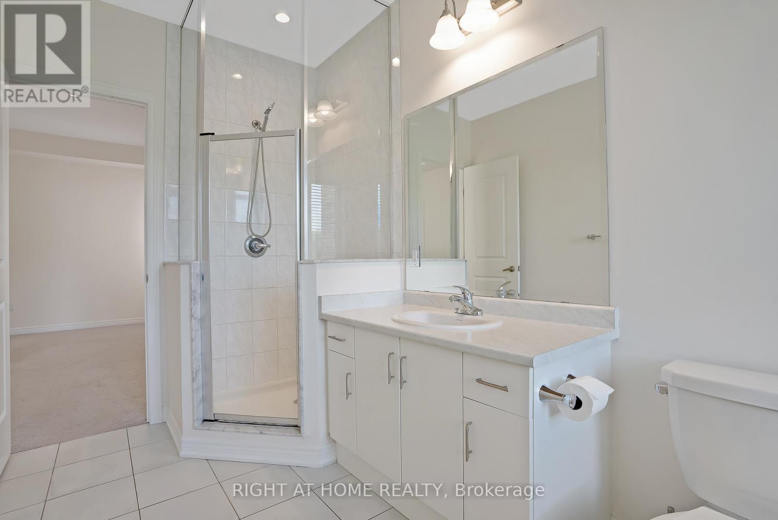 19 Robarts Drive, Hamilton, Ontario  L9K 0H5 - Photo 29 - X12560614