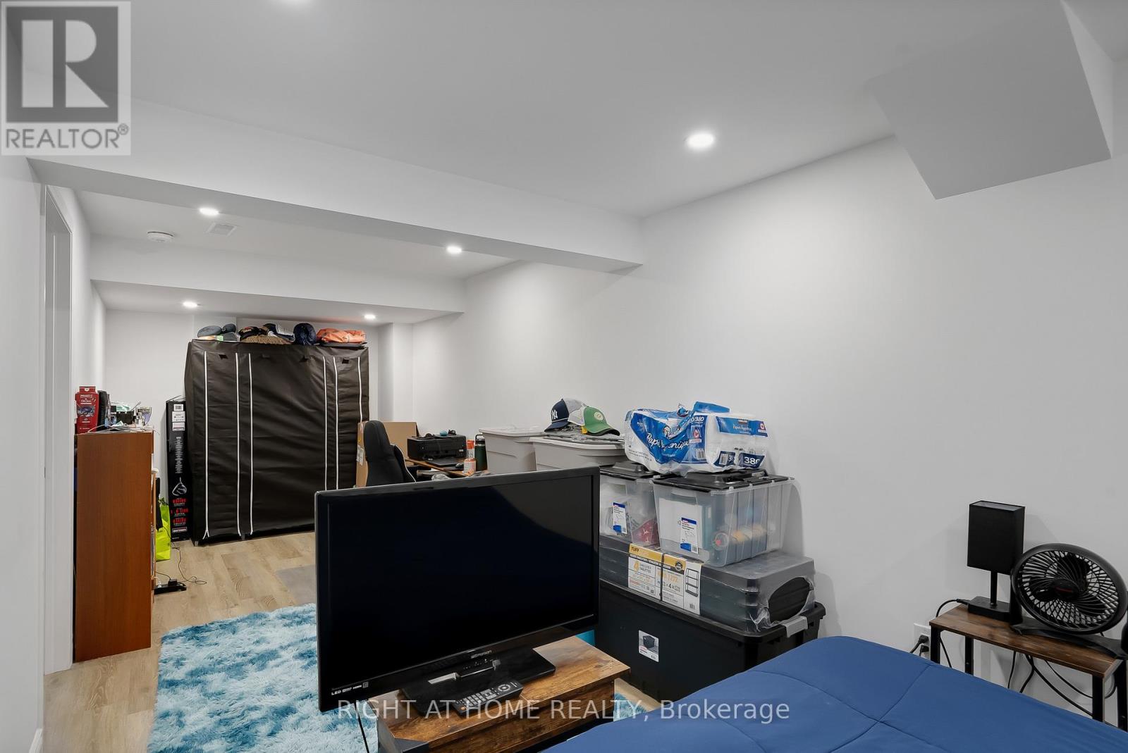 19 Robarts Drive, Hamilton, Ontario  L9K 0H5 - Photo 48 - X12560614