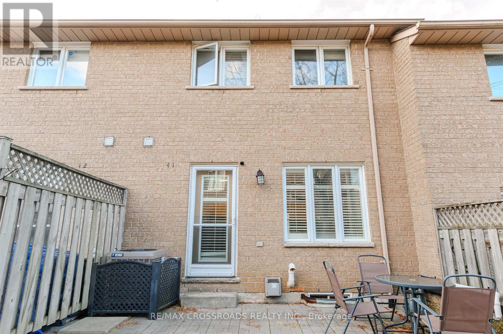 41 - 1889 Upper Wentworth Street, Hamilton, Ontario  L9B 2T8 - Photo 34 - X12560624