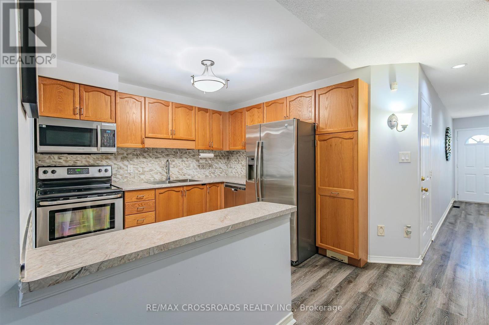 41 - 1889 Upper Wentworth Street, Hamilton, Ontario  L9B 2T8 - Photo 6 - X12560624