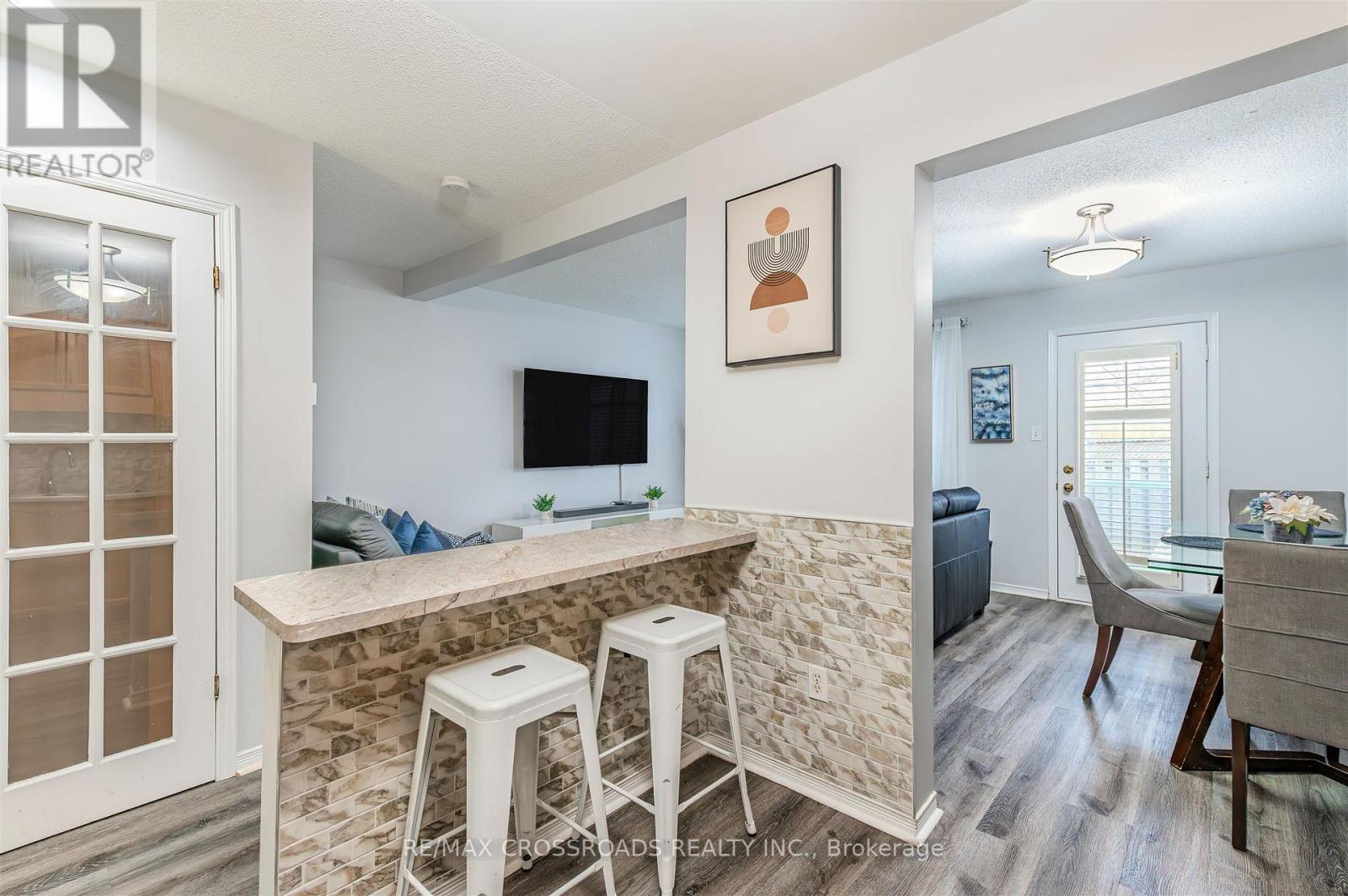 41 - 1889 Upper Wentworth Street, Hamilton, Ontario  L9B 2T8 - Photo 8 - X12560624