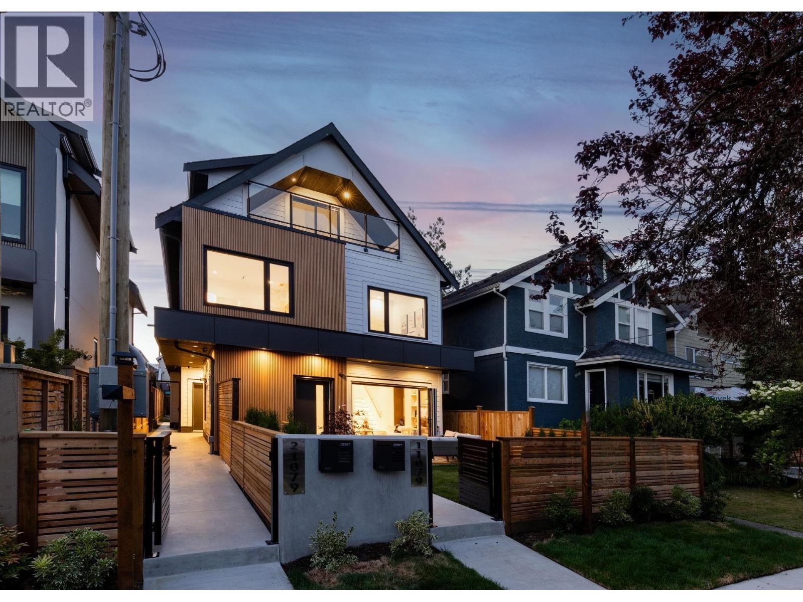 #2 1079 E 14TH AVENUE, Vancouver, British Columbia