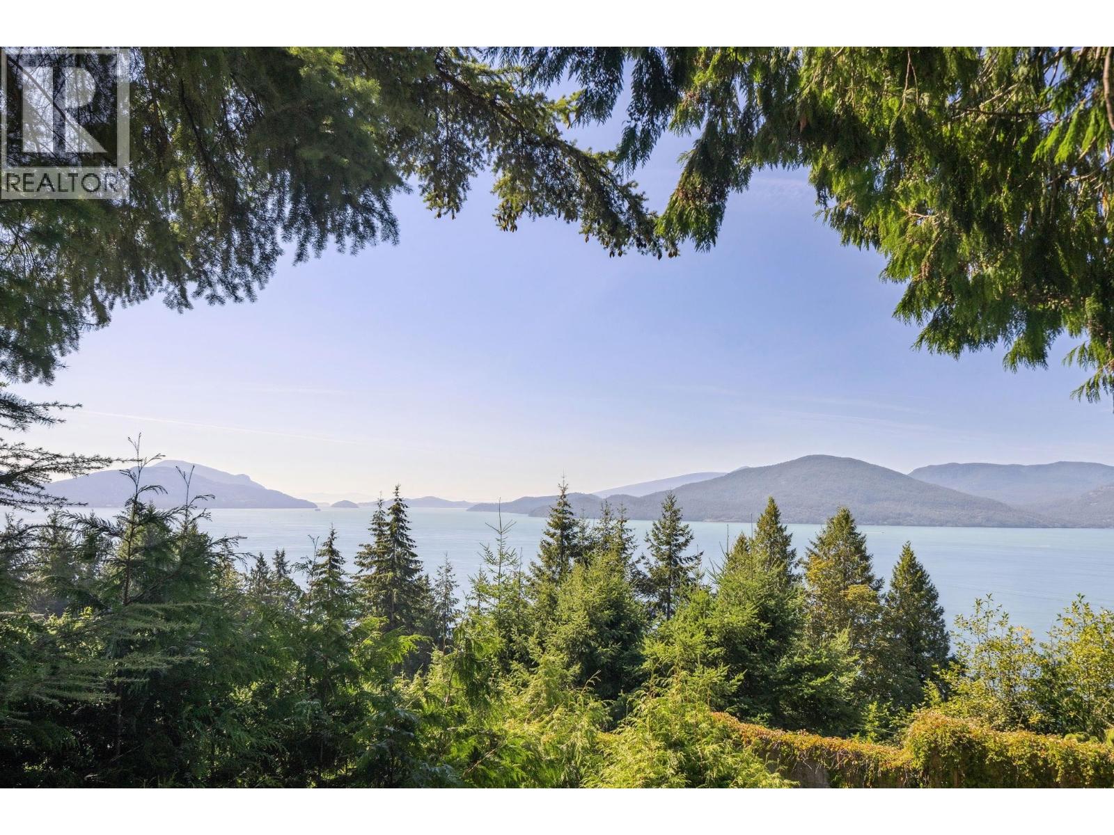 330 BAYVIEW ROAD, Lions Bay, British Columbia