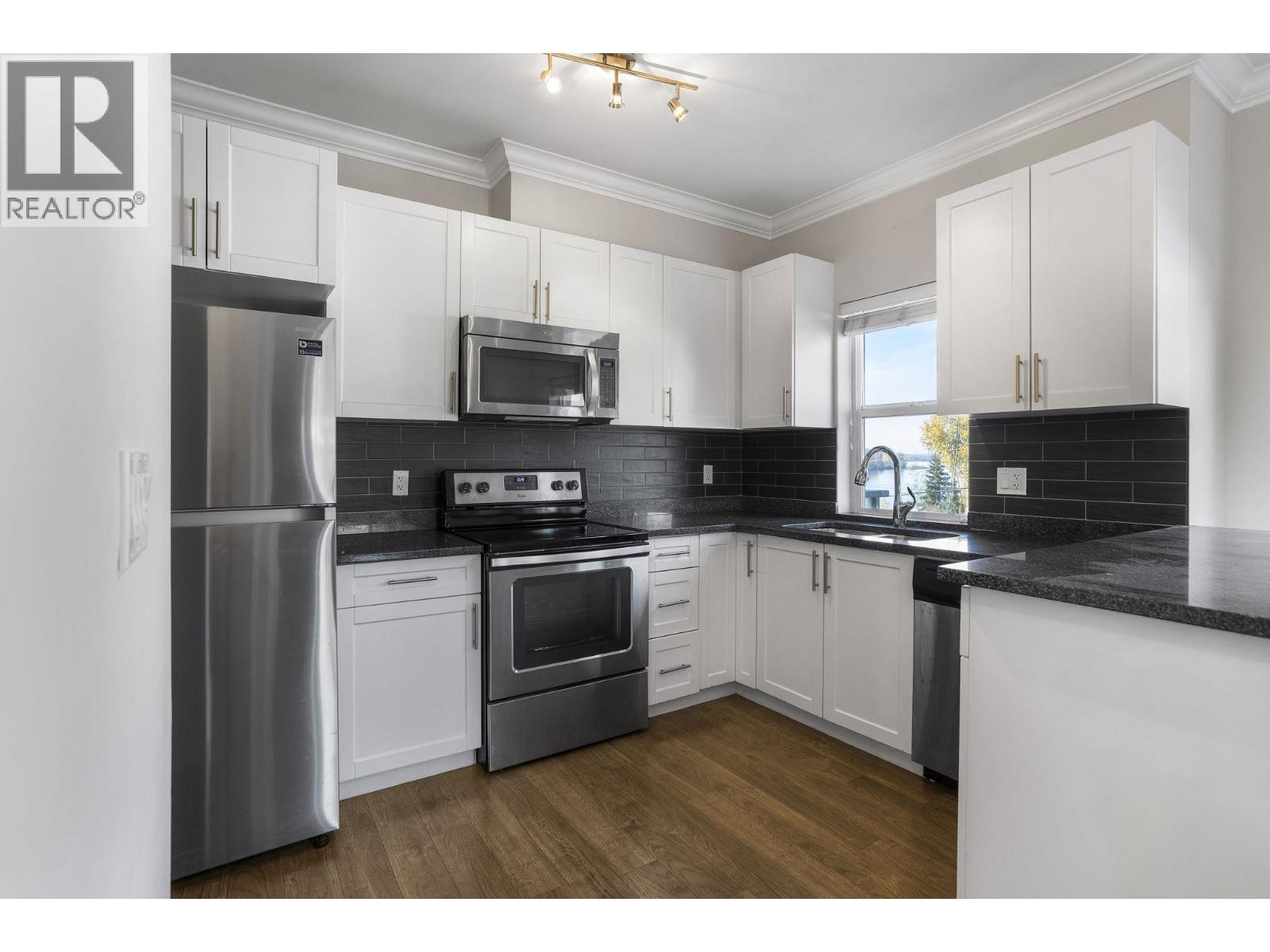 301 11580 223 Street, Maple Ridge, British Columbia  V2X 9H1 - Photo 3 - R3065208