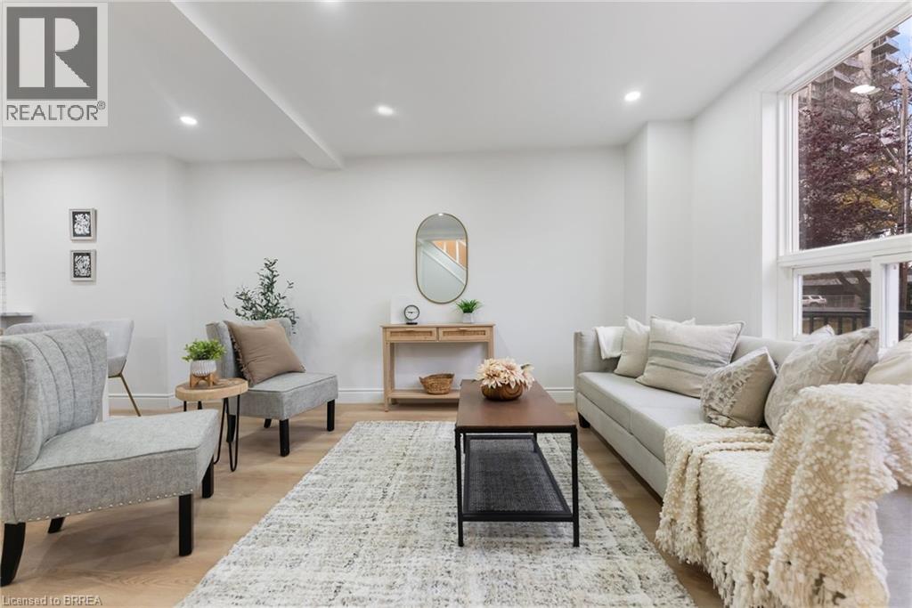 581 John Street N, Hamilton, Ontario  L8L 4S2 - Photo 8 - 40786998